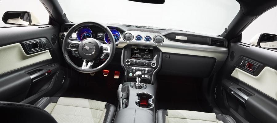  Ford Mustang GT 50th Anniversary Edition 2015 года  (фото 9 из 24)